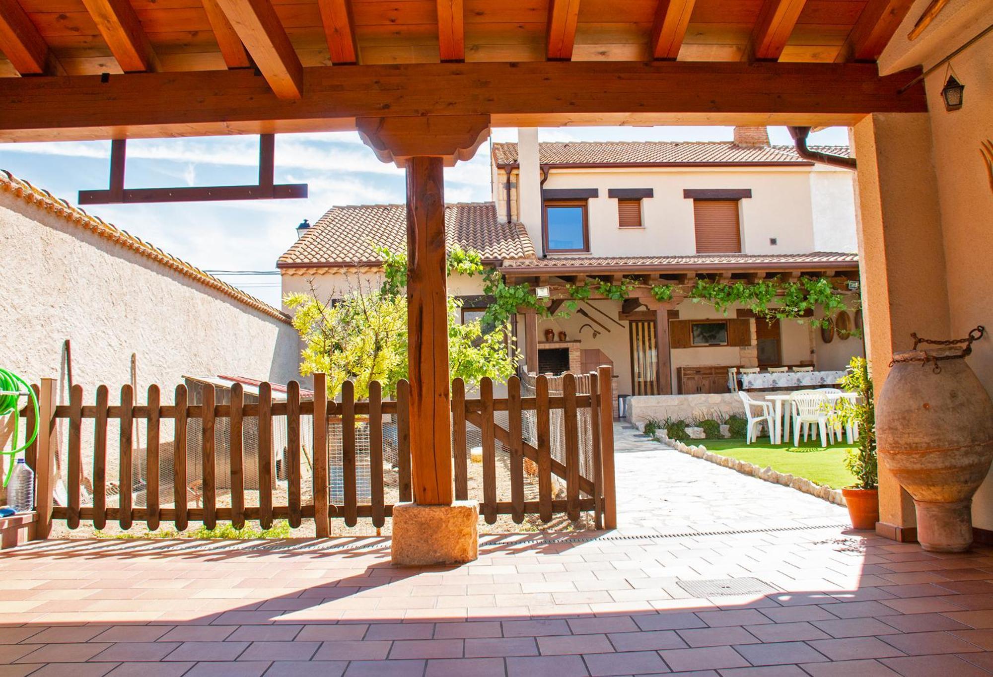 Casa Mariano Guest House Turegano Exterior photo
